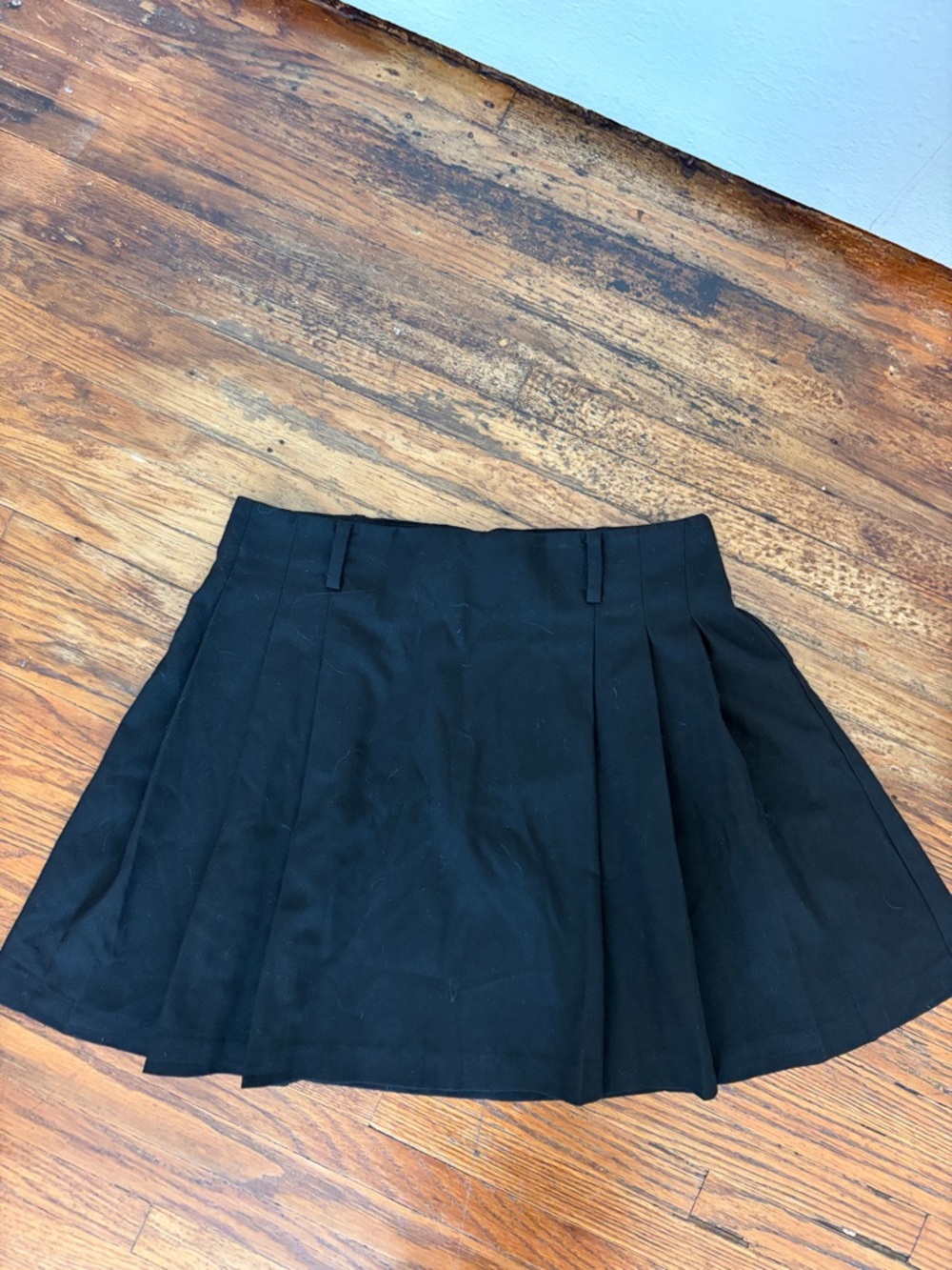 Mango Black pleated Mini Skirt size 4